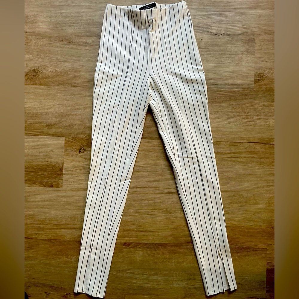 Boutique Women's Synthetic Linen Pin-Striped Trousers